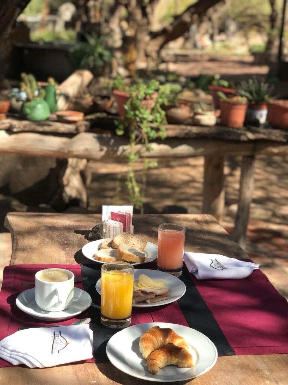 La Casa De La Bodega - Wine Boutique Hotel カファヤテ エクステリア 写真